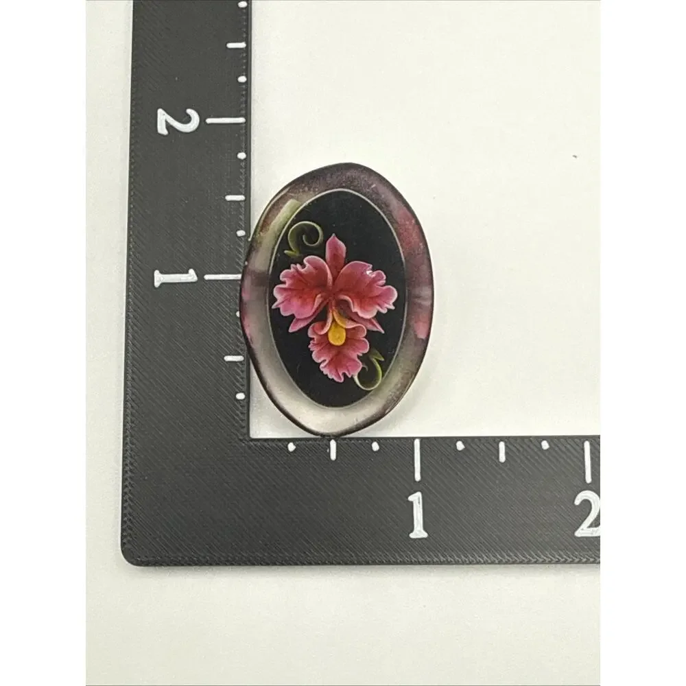 Vintage Lot of Two Brooches Floral Pink Red Lucite Gold Tone‎ Filigree